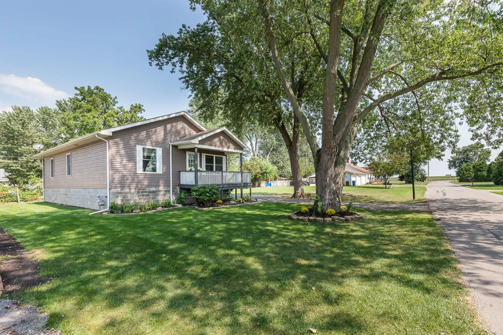 3323 Fourth Street Monroe, MI 48162
