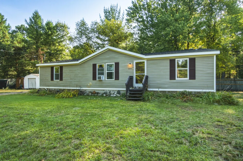 5454 S Cypress Avenue Newaygo, MI 49337