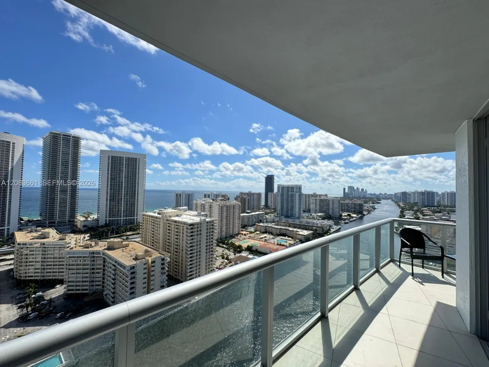 2600 E Hallandale Beach blvd #T2701 Hallandale Beach, FL 33009