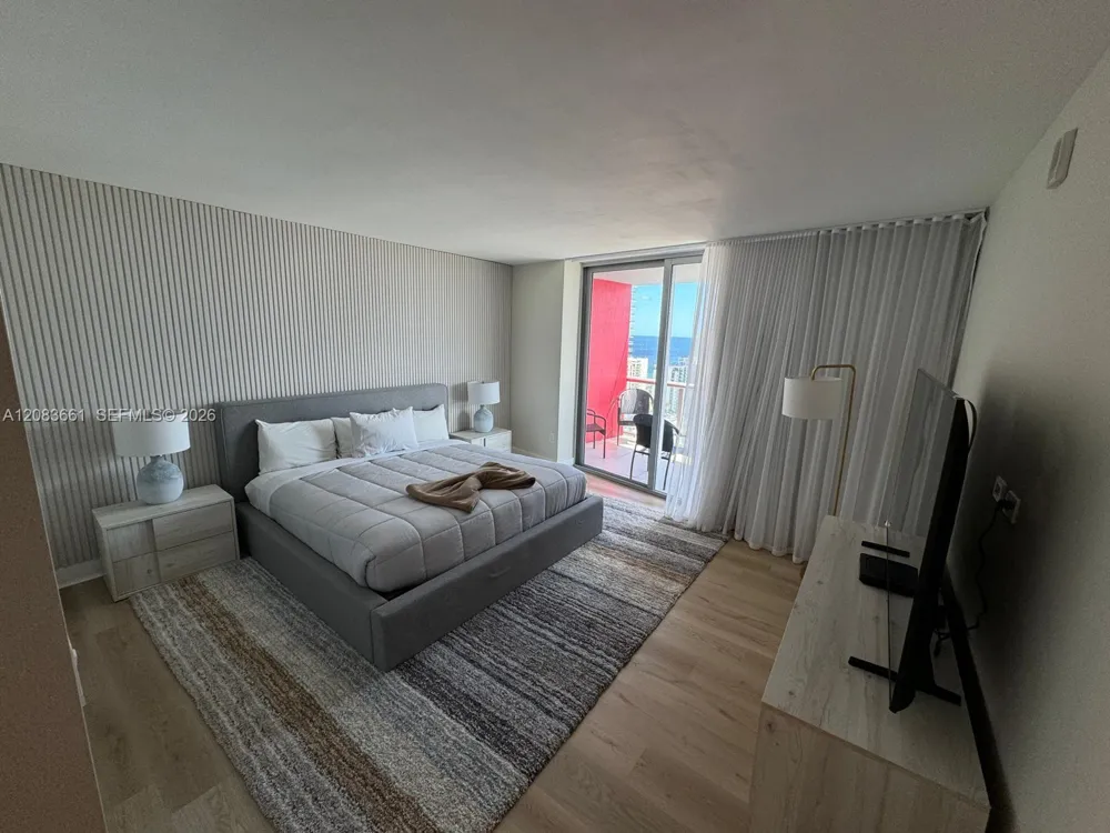 2600 E Hallandale Beach blvd #T2701 Hallandale Beach, FL 33009