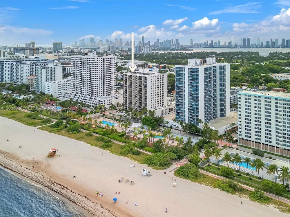2625 Collins Ave #910 Miami Beach, FL 33140