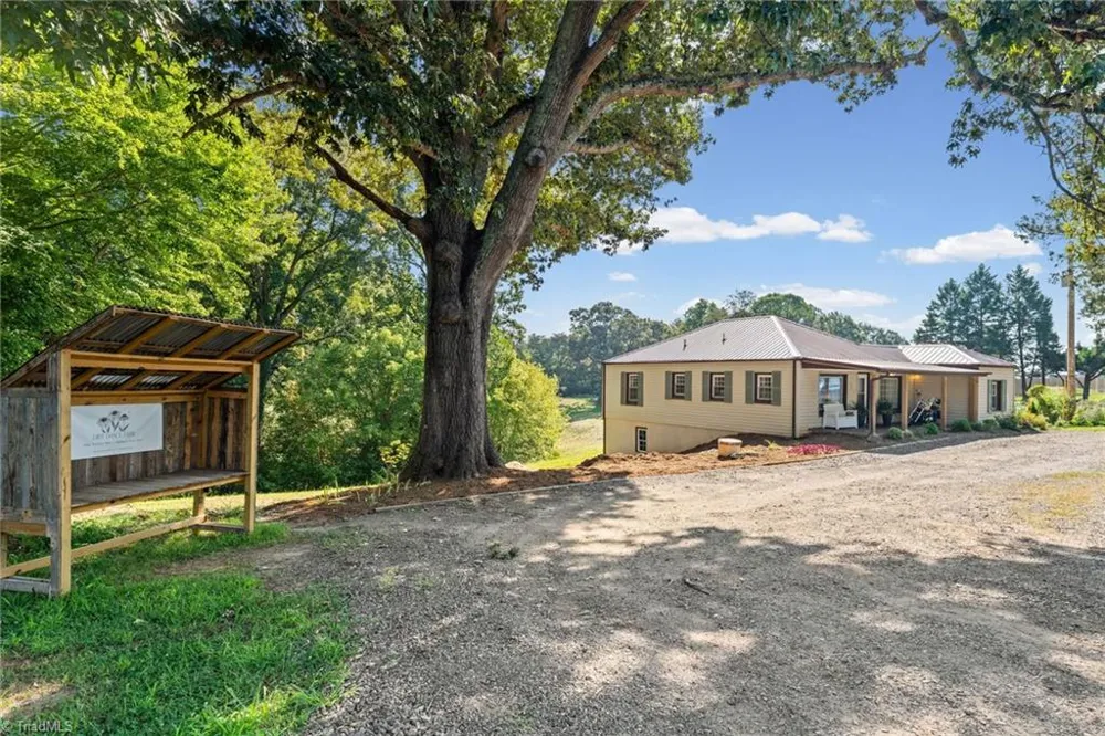 2360 US Highway 601 Mocksville, NC 27028