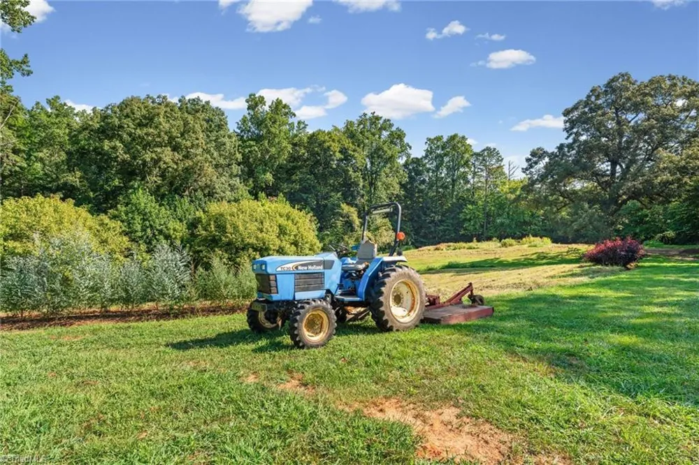 2360 US Highway 601 Mocksville, NC 27028