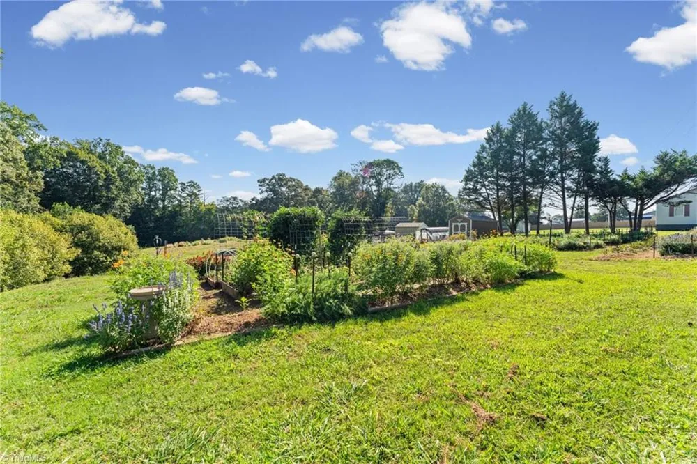 2360 US Highway 601 Mocksville, NC 27028