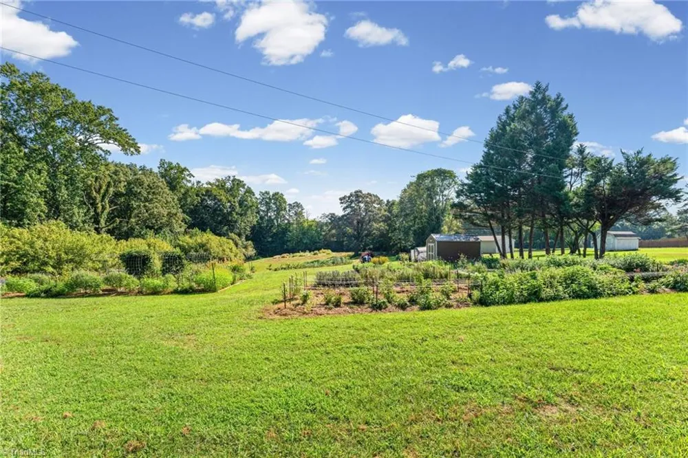 2360 US Highway 601 Mocksville, NC 27028
