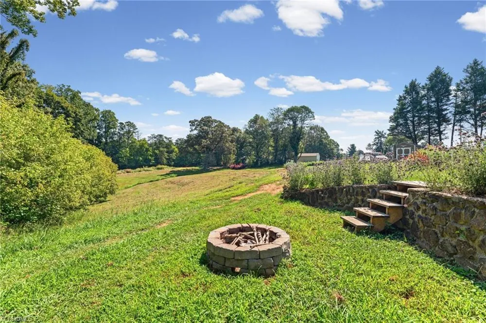 2360 US Highway 601 Mocksville, NC 27028