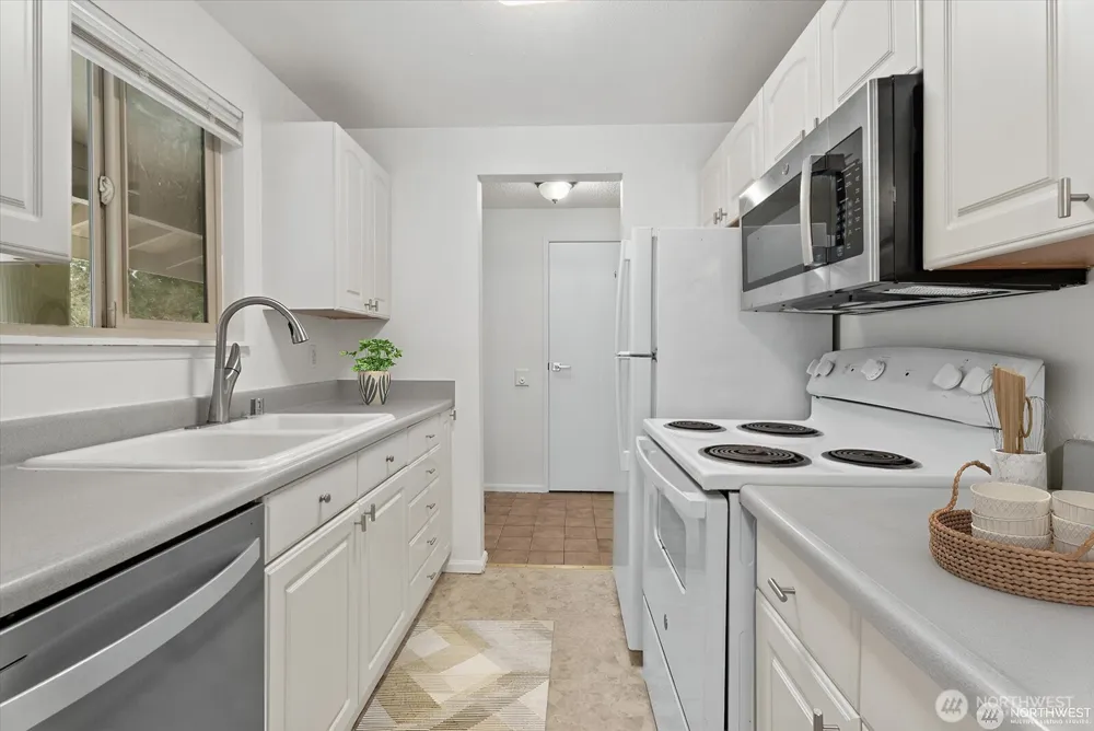14130 17th Place #C3 Bellevue, WA 98007