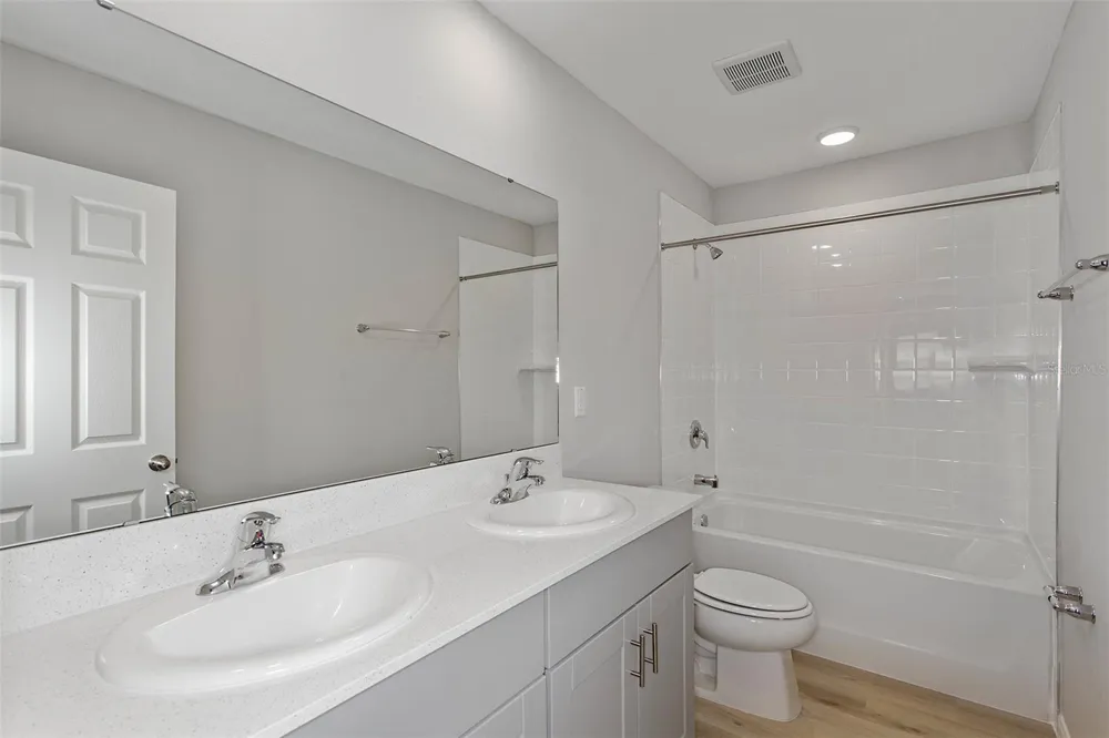 36675 THORNHEDGE DRIVE Zephyrhills, FL 33541
