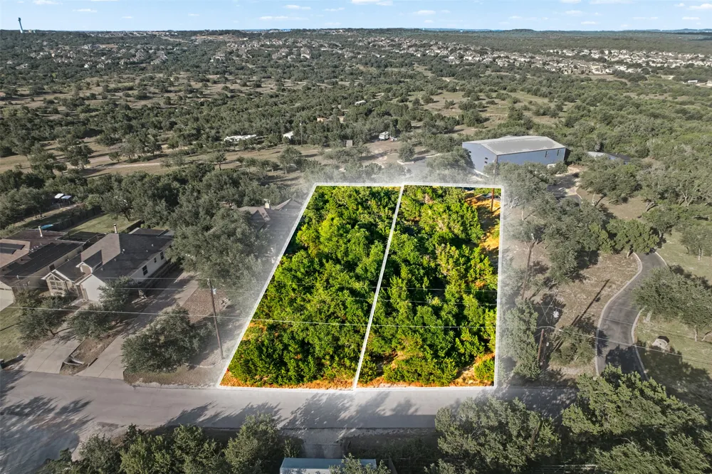 9933 Little Creek Circle Dripping Springs, TX 78620