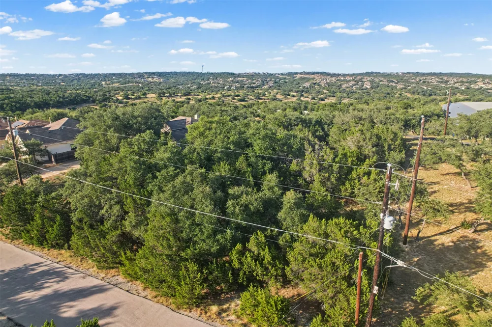 9933 Little Creek Circle Dripping Springs, TX 78620