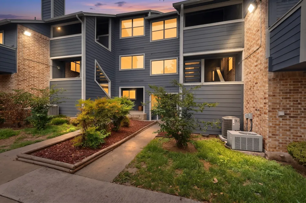 2500 Burleson Road #506 Austin, TX 78741