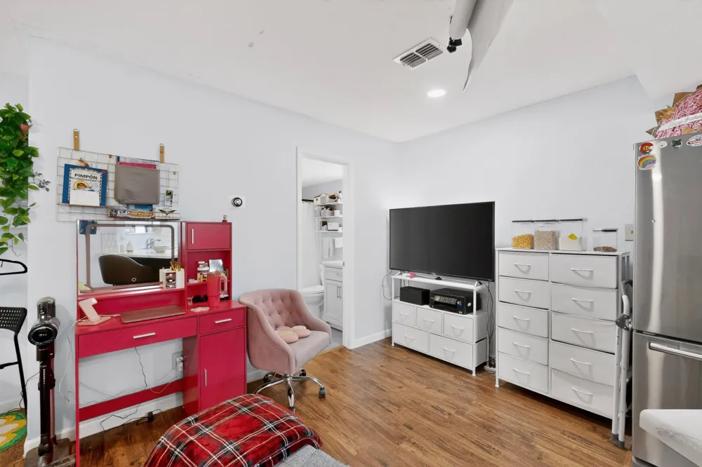 2500 Burleson Road #506 Austin, TX 78741