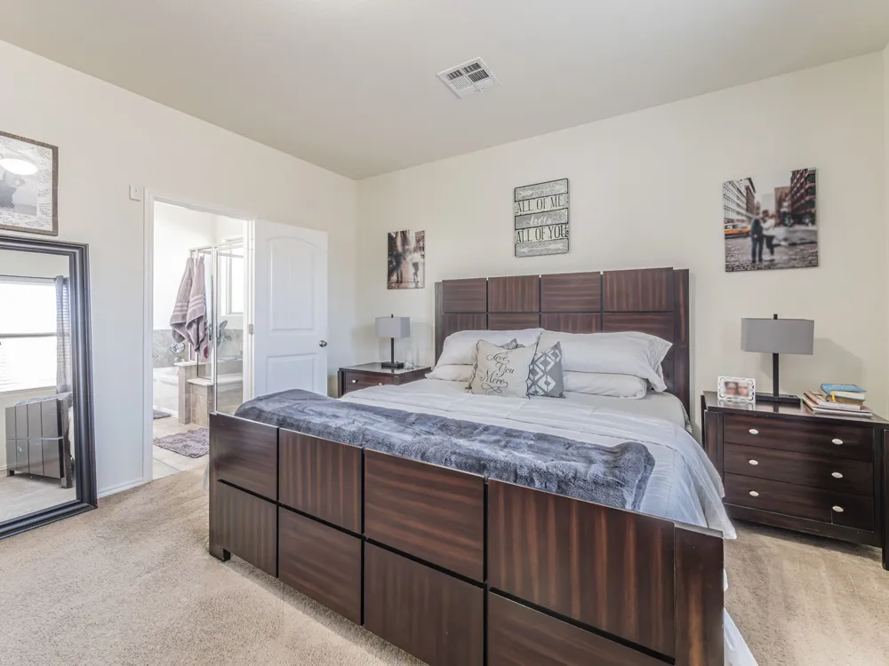 1366 Heep Run Buda, TX 78610