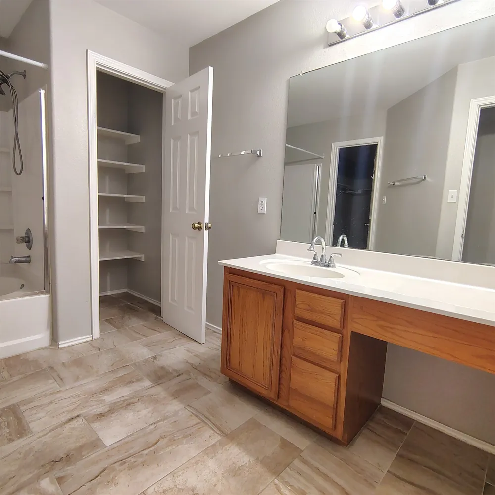 1107 Fox Sparrow Cove Pflugerville, TX 78660