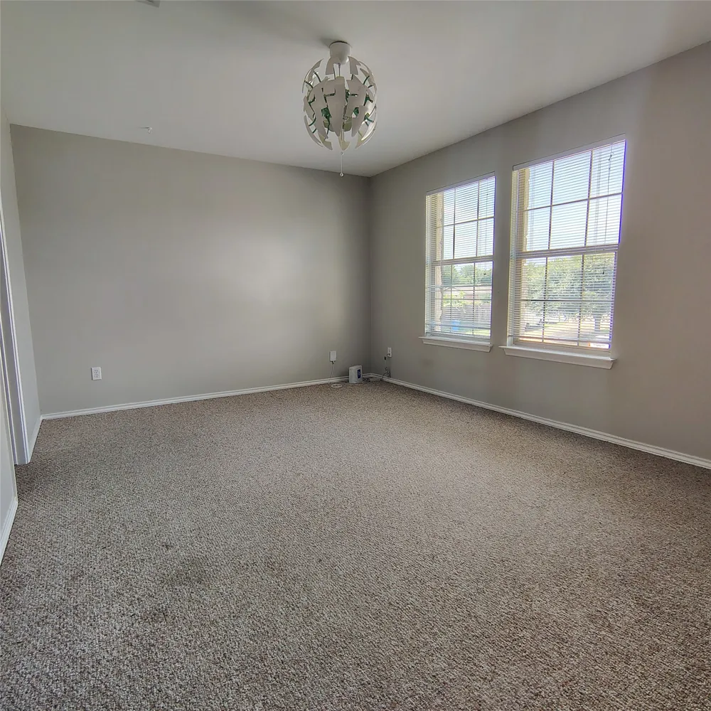 1107 Fox Sparrow Cove Pflugerville, TX 78660