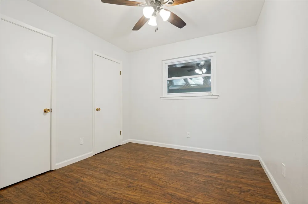 2913 David Lane Arlington, TX 76013