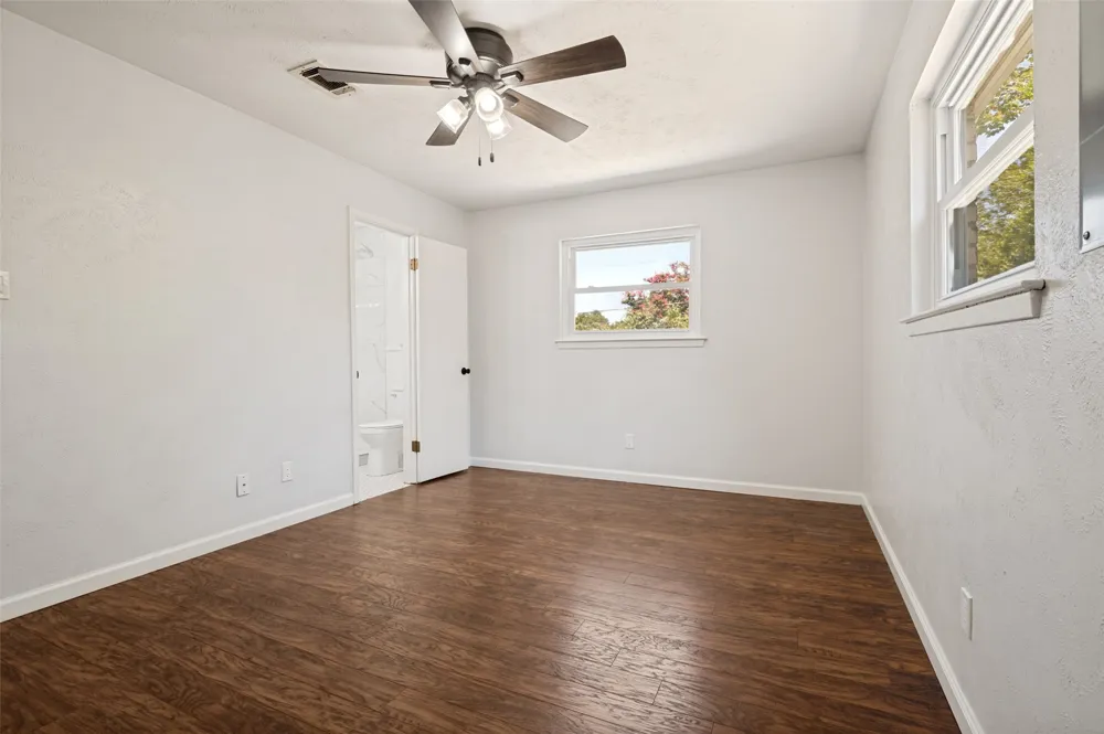 2913 David Lane Arlington, TX 76013