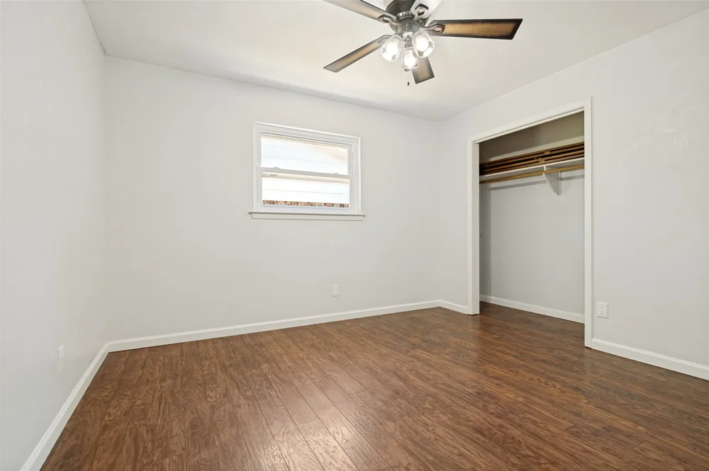 2913 David Lane Arlington, TX 76013