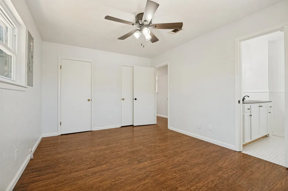 2913 David Lane Arlington, TX 76013