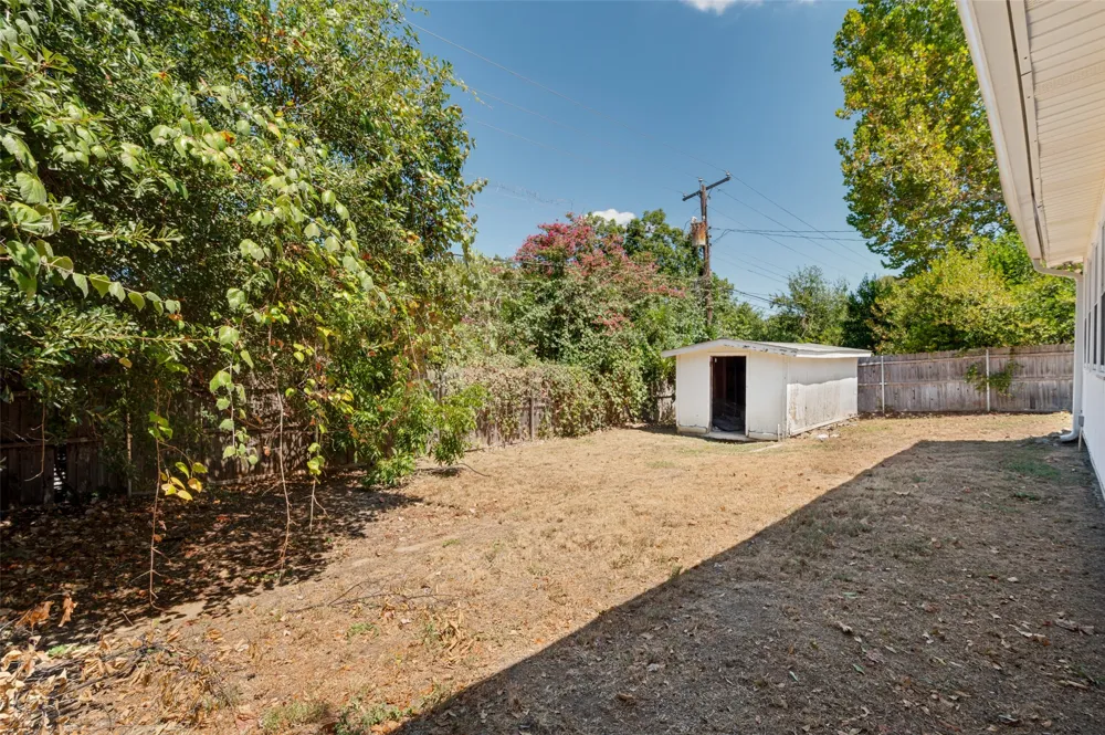 2913 David Lane Arlington, TX 76013