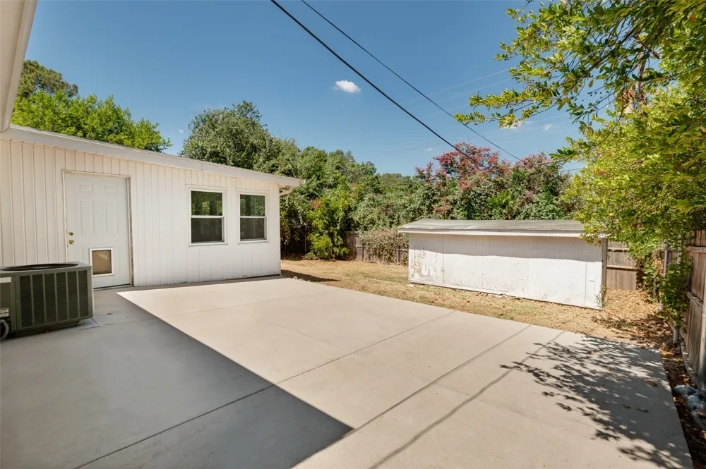 2913 David Lane Arlington, TX 76013