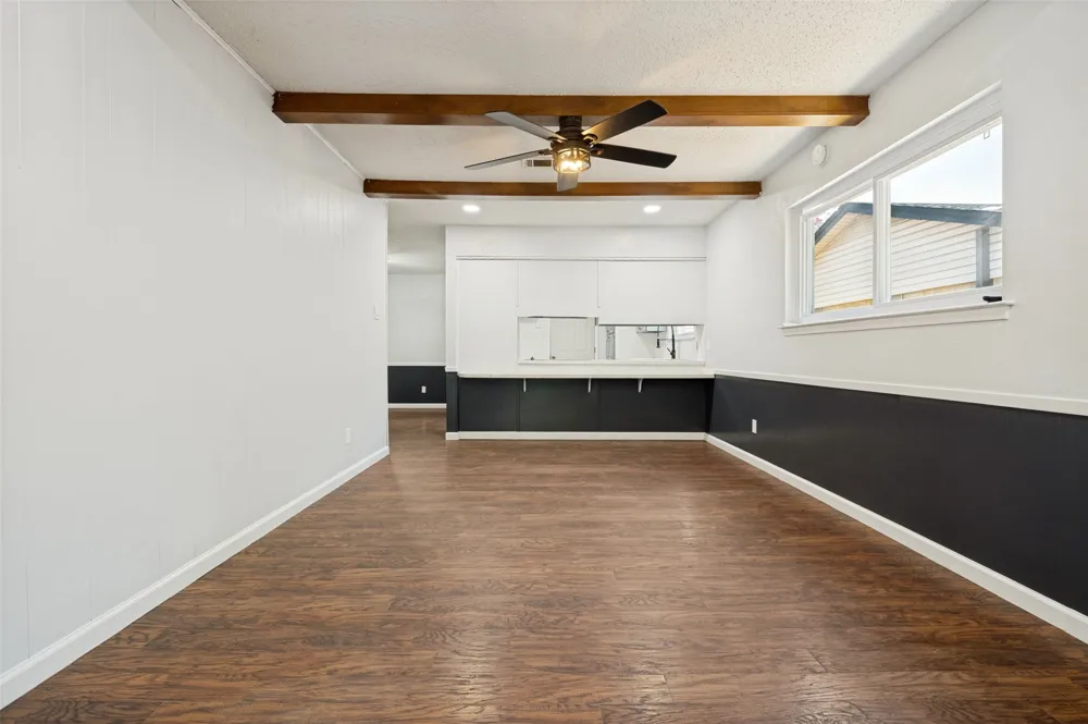 2913 David Lane Arlington, TX 76013