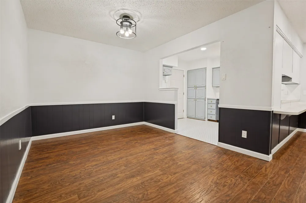 2913 David Lane Arlington, TX 76013