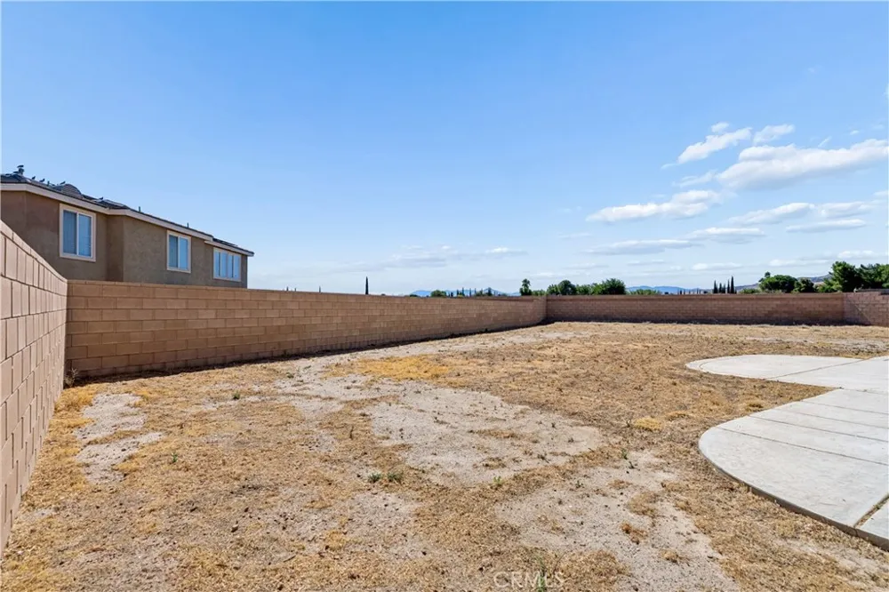 39294 Butler Palmdale, CA 93551