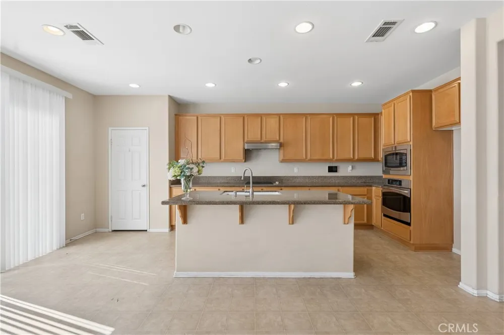 39294 Butler Palmdale, CA 93551