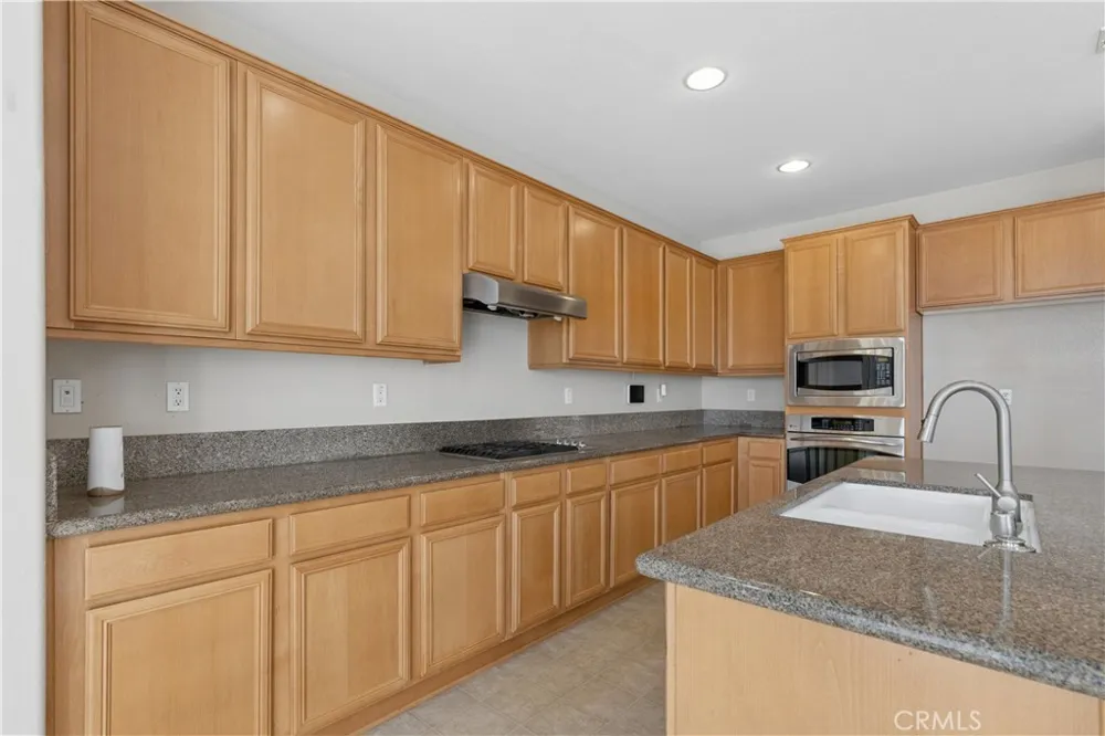 39294 Butler Palmdale, CA 93551