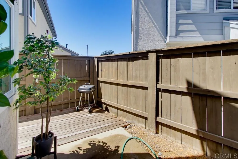 2373 Kings View Circle Spring Valley, CA 91977