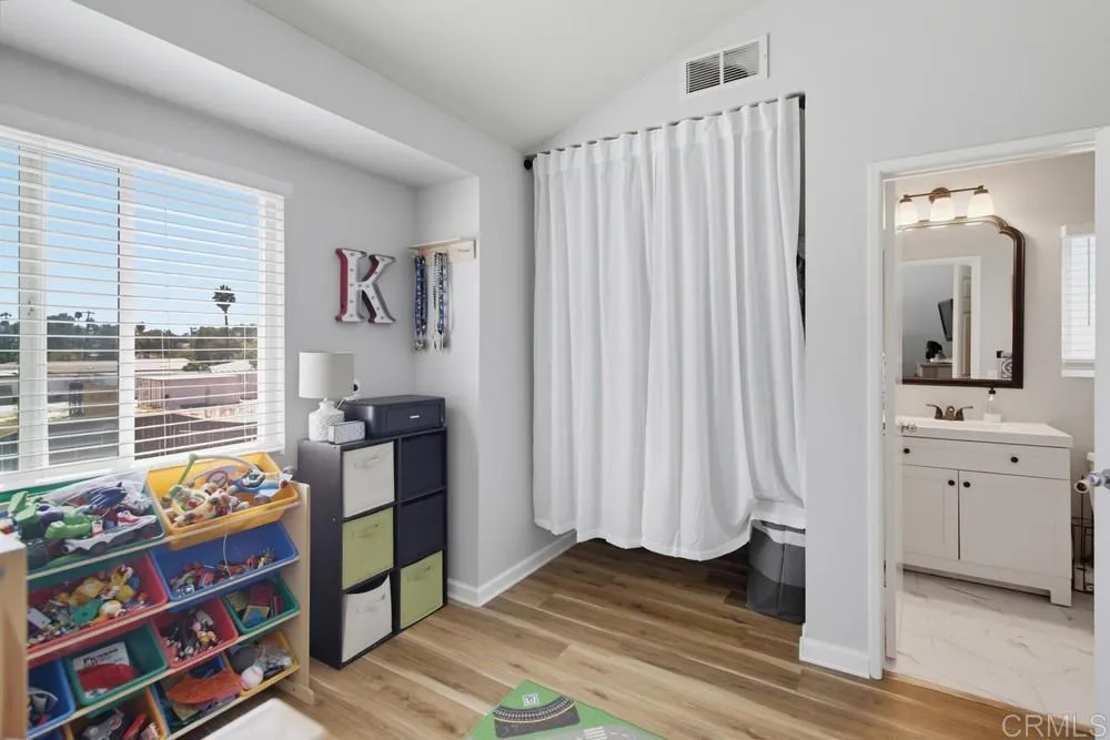 2373 Kings View Circle Spring Valley, CA 91977