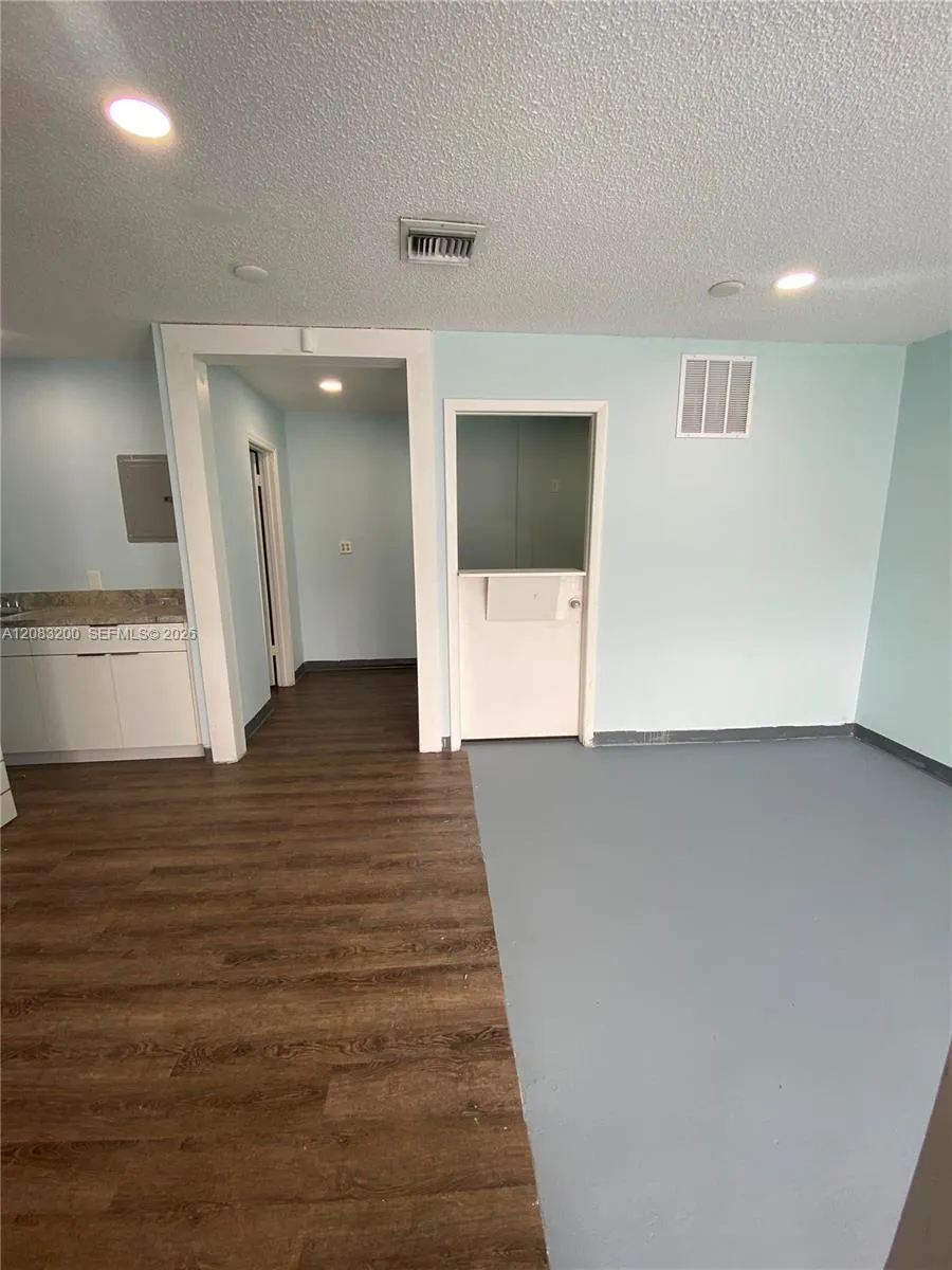 12319 SW 132nd Ct #10 Miami, FL 33186