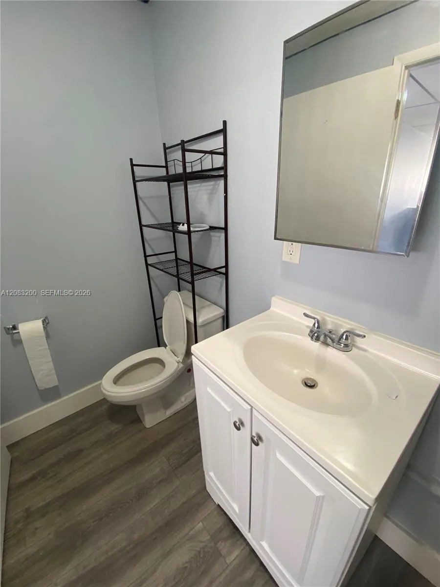 12319 SW 132nd Ct #10 Miami, FL 33186