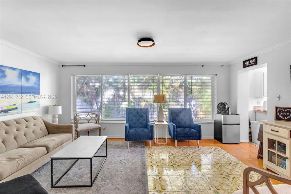 2407 Washington St Hollywood, FL 33020