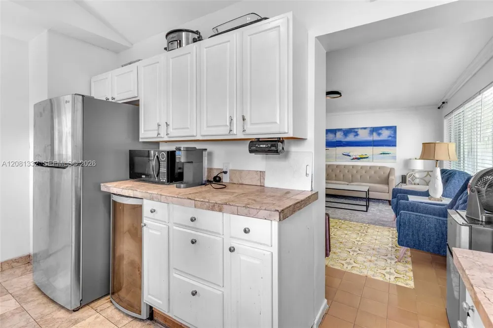 2407 Washington St Hollywood, FL 33020