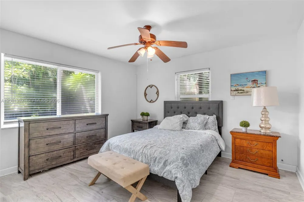 2407 Washington St Hollywood, FL 33020