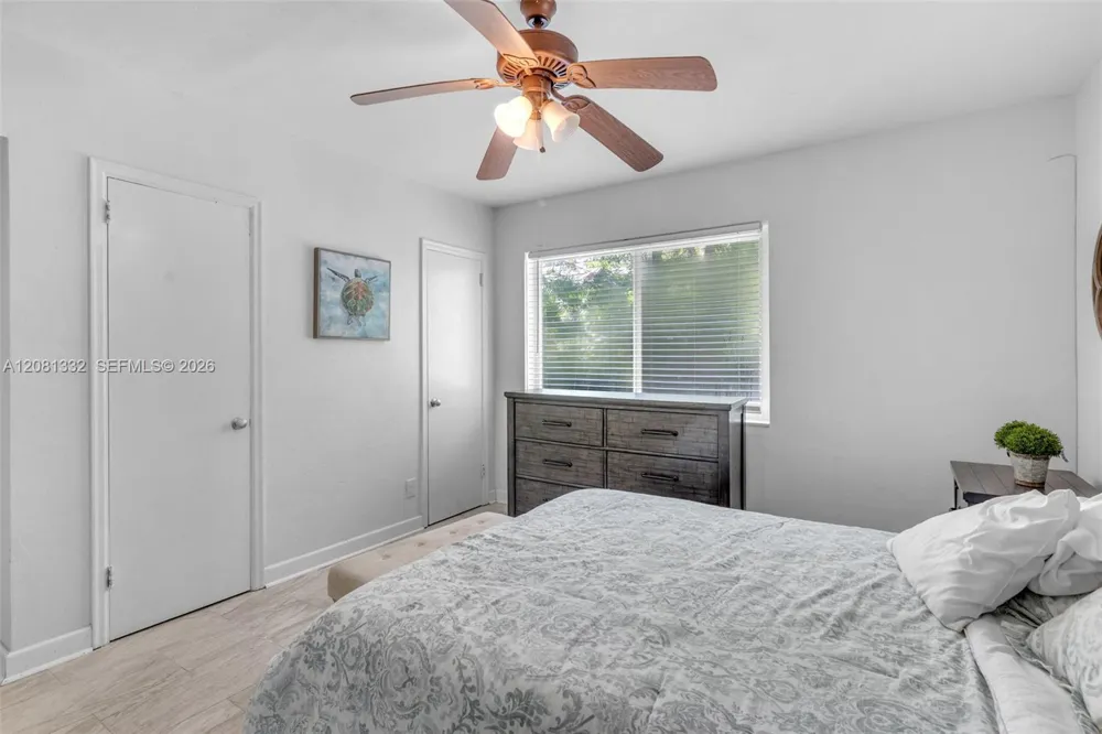 2407 Washington St Hollywood, FL 33020