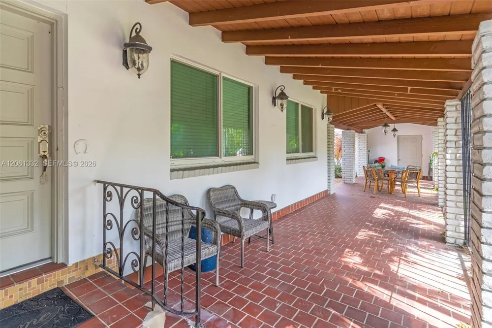 2407 Washington St Hollywood, FL 33020