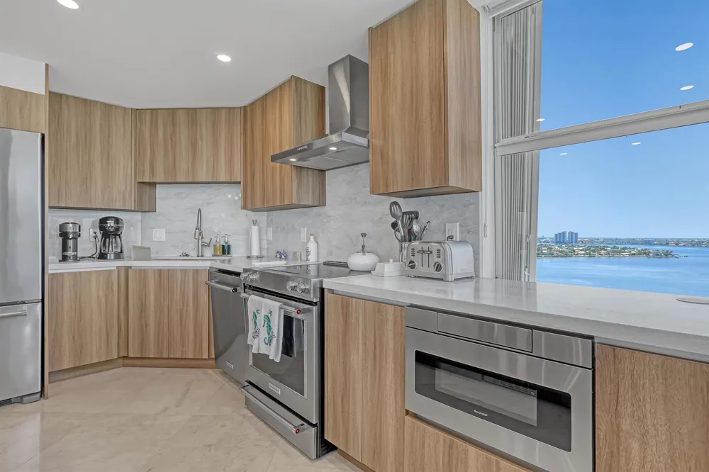 5200 OCEAN DRIVE #1703 Singer Island, FL 33404