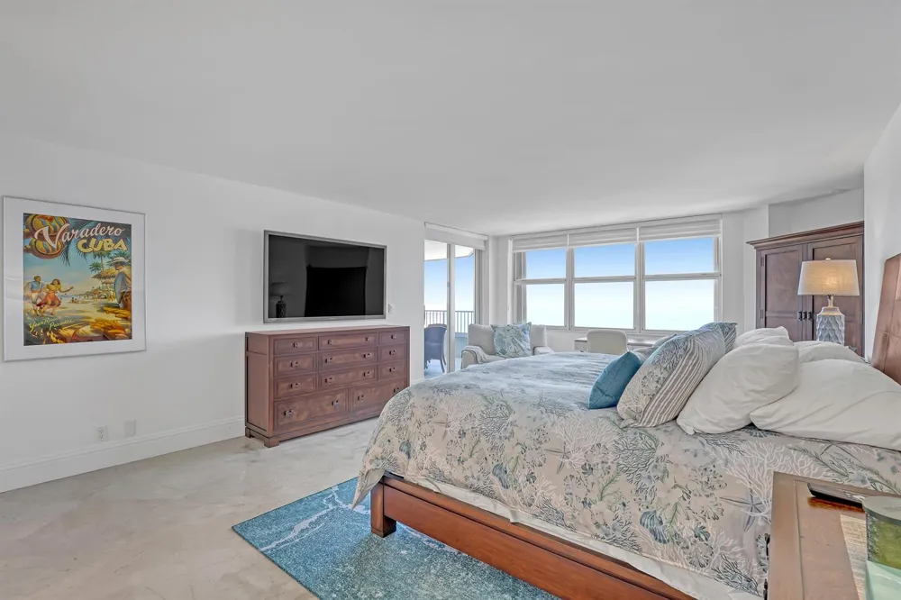 5200 OCEAN DRIVE #1703 Singer Island, FL 33404