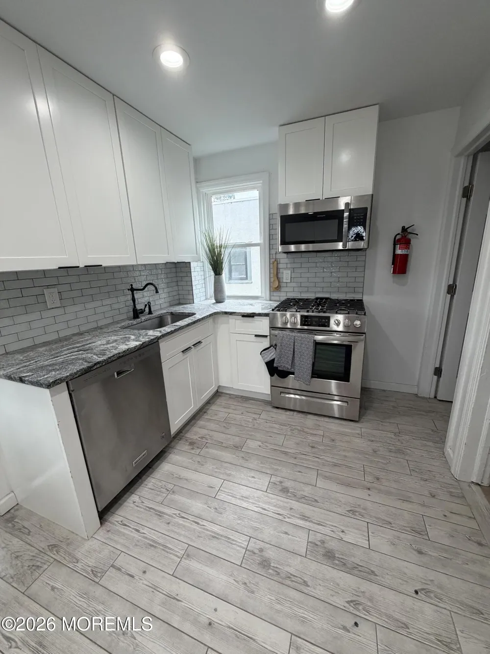 404 Lake Drive Allenhurst, NJ 07711