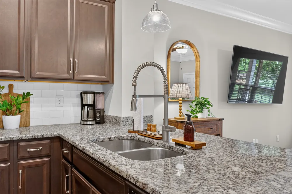 2547 Hidden Creek Ct Columbia, TN 38401