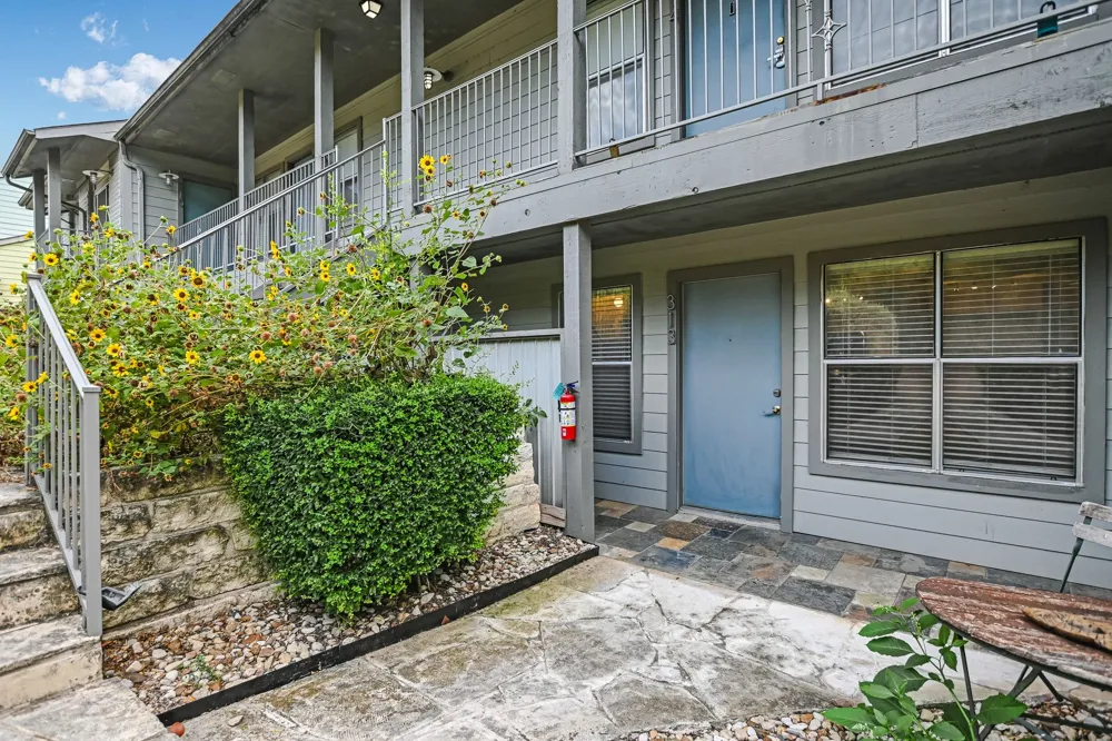 3204 Menchaca Road #313 Austin, TX 78704