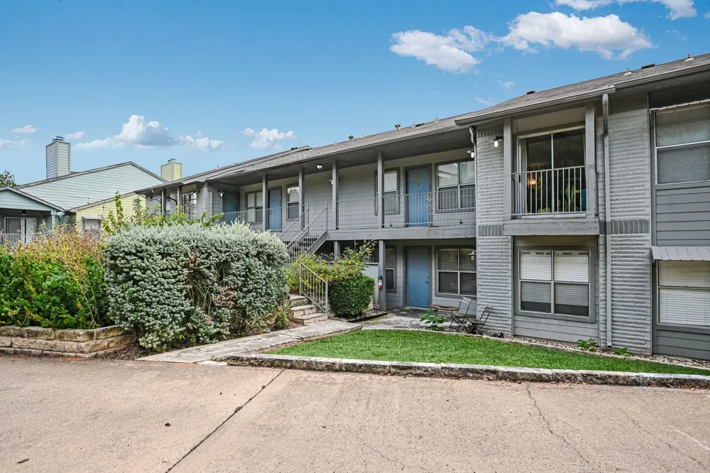 3204 Menchaca Road #313 Austin, TX 78704