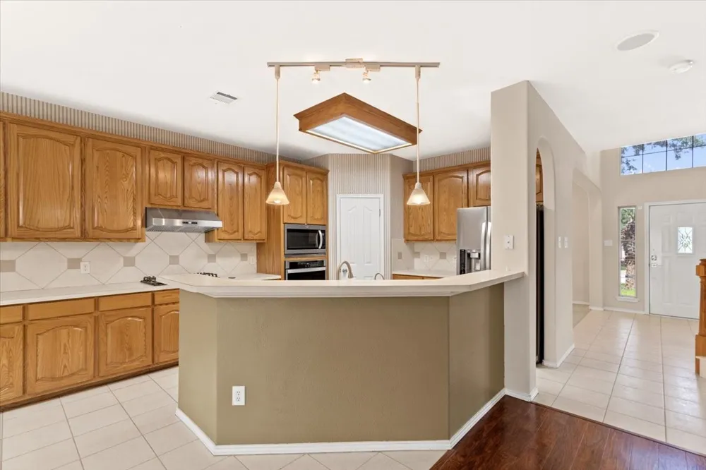 207 Colby Lane Cedar Park, TX 78613