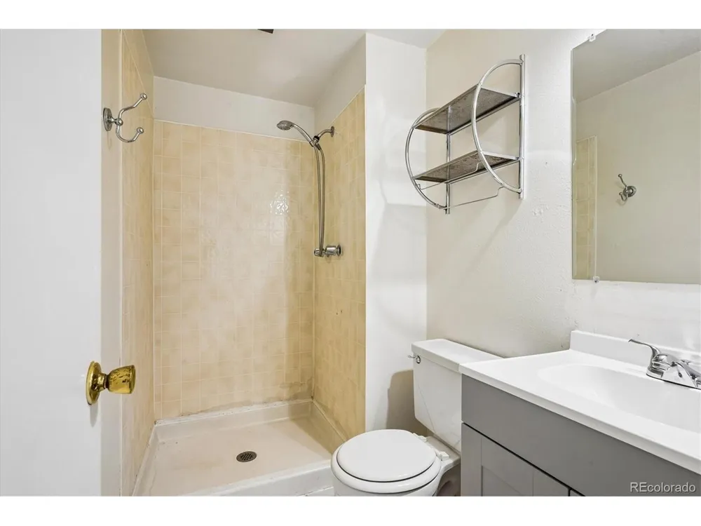 3058 S Jasper Way Aurora, CO 80013