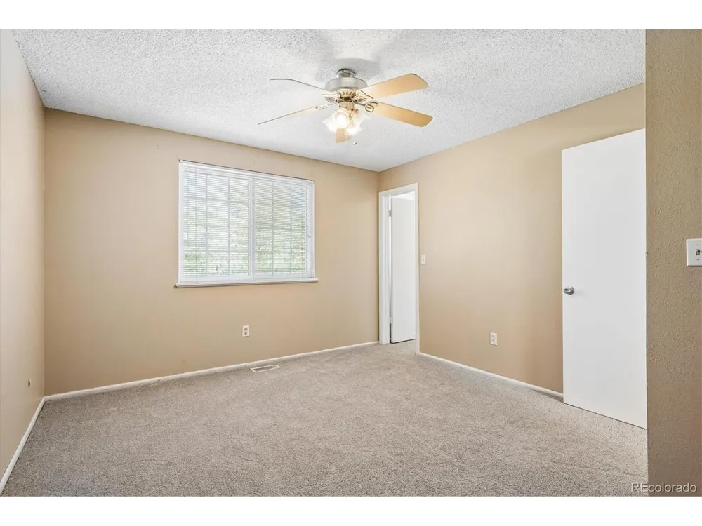 3058 S Jasper Way Aurora, CO 80013
