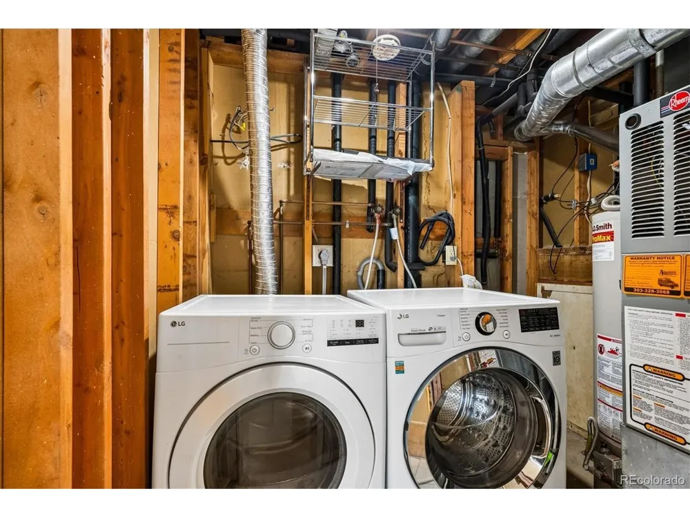 3058 S Jasper Way Aurora, CO 80013