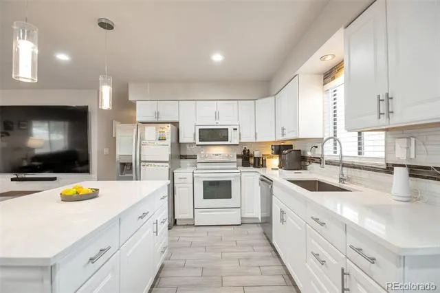 3250 W Walsh Place Denver, CO 80219
